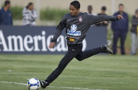 Jorge Henrique durante o treino do Corinthians realizado esta tarde no Parque Ecolgico do Tiete; o prximo jogo do time ser domingo, dia 27/09, contra o So Paulo, no estdio do Morumbi, pelo returno do Campeonato Brasileiro 2009