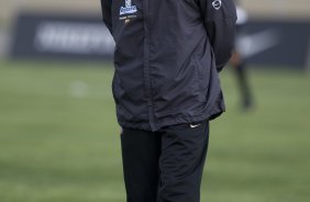 Mano Menezes durante o treino do Corinthians realizado esta tarde no Parque Ecolgico do Tiete; o prximo jogo do time ser domingo, dia 27/09, contra o So Paulo, no estdio do Morumbi, pelo returno do Campeonato Brasileiro 2009