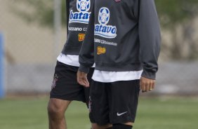 William, capitao do Corinthians, volta ao time domingo, assim como Edno que teve sua registro confirmado, durante o treino do Corinthians realizado esta tarde no Parque Ecolgico do Tiete; o prximo jogo do time ser domingo, dia 27/09, contra o So Paulo, no estdio do Morumbi, pelo returno do Campeonato Brasileiro 2009