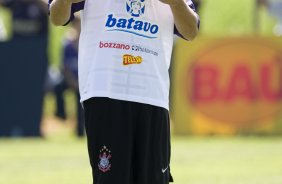 Alessandro durante o treino do Corinthians realizado esta manh no Parque Ecolgico do Tiete; o prximo jogo do time ser amanh, domingo, dia 27/09, contra o So Paulo, no estdio do Morumbi, pelo returno do Campeonato Brasileiro 2009