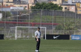 Mano Menezes durante o treino do Corinthians realizado esta manh no Parque Ecolgico do Tiete; o prximo jogo do time ser amanh, domingo, dia 27/09, contra o So Paulo, no estdio do Morumbi, pelo returno do Campeonato Brasileiro 2009