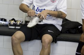 SAO PAULO/SP X CORINTHIANS/SP - Defederico nos vestiários antes da partida realizada esta tarde no estádio do Morumbi, zona sul da cidade, válida pelo returno do Campeonato Brasileiro de 2009