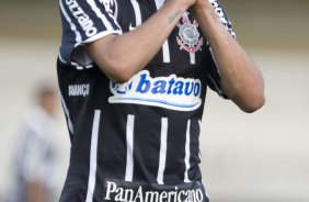 SAO PAULO/SP X CORINTHIANS/SP - Dentinho em um lance da partida realizada esta tarde no estádio do Morumbi, zona sul da cidade, válida pelo returno do Campeonato Brasileiro de 2009