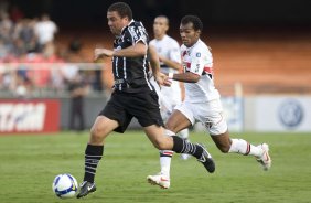 SAO PAULO/SP X CORINTHIANS/SP - em um lance da partida realizada esta tarde no estádio do Morumbi, zona sul da cidade, válida pelo returno do Campeonato Brasileiro de 2009