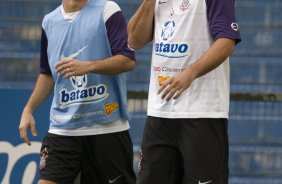 Morais e Ronaldo durante o treino do Corinthians realizado esta tarde no Parque So Jorge; o prximo jogo do time ser amanh, quarta-feira, dia 07/10, contra o Fluminense, no estdio do Maracan, pelo returno do Campeonato Brasileiro 2009