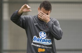 Ronaldo durante o treino do Corinthians realizado esta manh no Parque So Jorge; o prximo jogo do time ser amanh, sbado, dia 10/10, contra o Grmio, no estdio do Pacaembu, pelo returno do Campeonato Brasileiro 2009