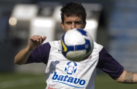 Matias Defederico durante o treino do Corinthians realizado esta tarde no Parque So Jorge; o prximo jogo do time ser domingo, dia 18/10, contra o Sport, em Recife, pelo returno do Campeonato Brasileiro 2009