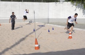 O preparador fsico Marcos Lima durante o treino do Corinthians realizado esta tarde no Parque So Jorge; o prximo jogo do time ser domingo, dia 18/10, contra o Sport, em Recife, pelo returno do Campeonato Brasileiro 2009