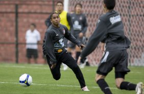 Jorge Henrique durante o treino do Corinthians realizado esta manh no Parque So Jorge; o prximo jogo do time ser amanh, domingo, dia 18/10, contra o Sport, em Recife, pelo returno do Campeonato Brasileiro 2009