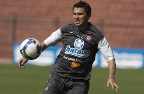 Balbuena durante o treino do Corinthians realizado esta manh no Parque So Jorge; o prximo jogo do time ser amanh, domingo, dia 01/11, contra o Palmeiras, em Presidente Prudente, pelo returno do Campeonato Brasileiro 2009