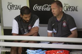 William e Mano Menezes durante o treino do Corinthians realizado esta manh no Parque So Jorge; o prximo jogo do time ser amanh, domingo, dia 01/11, contra o Palmeiras, em Presidente Prudente, pelo returno do Campeonato Brasileiro 2009