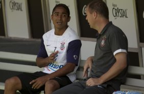 Jorge Henrique e Mano Menezes durante o treino do Corinthians realizado esta manh no Parque So Jorge; o prximo jogo do time ser domingo, dia 08/11, contra o Santo Andr, no Pacaembu, pelo returno do Campeonato Brasileiro 2009