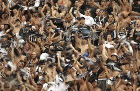 CORINTHIANS/SP X SANTO ANDRE/SP - em um lance da partida realizada esta tarde no estádio do Pacaembu, na zona oeste da cidade, válida pelo returno do Campeonato Brasileiro de 2009