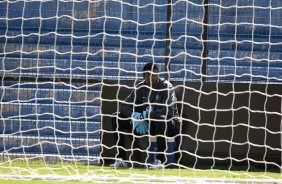 Felipe descansa um pouco durante o treino do Corinthians realizado esta manh no Parque So Jorge; o prximo jogo do time ser sbado, dia 21/11, contra o Nautico/PE, no estdio do Pacaembu, pelo returno do Campeonato Brasileiro 2009