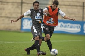 Boquita e Diego durante o treino do Corinthians realizado esta manh no Parque So Jorge; o prximo jogo do time ser domingo, dia 29/11, contra o Flamengo, no estdio Brinco de Ouro da Princesa, em Campinas, pelo returno do Campeonato Brasileiro 2009