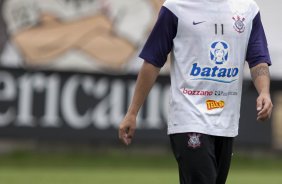 Matias Defederico durante o treino do Corinthians realizado esta manh no Parque So Jorge; o prximo jogo do time ser amanh, sbado, dia 05/12, contra o Atltico-MG, no Mineiro, utima partida do returno do Campeonato Brasileiro 2009