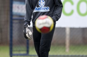 O goleiro André durante o treino do time do Corinthians que vai disputar a Taca São Paulo de Juniores em janeiro, e que foi realizado esta tarde no Parque São Jorge; O time estreia no dia 03/01/2010 contra o Araguaina/TO, em Araraquara