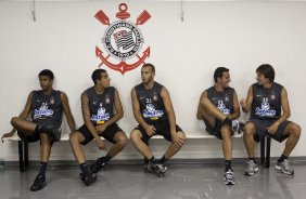 O time do Corinthians se representou hoje a tarde no Parque São Jorge, iniciando a preparação para o ano de 2010