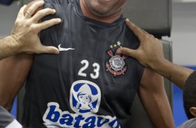 Edu durante o treino do Corinthians realizado esta tarde no Parque So Jorge; O primeiro jogo do time ser um amistoso internacional dia 14 de janeiro, contra o Huracan, da Argentina, no Pacaembu