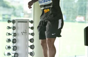 Roberto Carlos durante o treino do Corinthians realizado esta manh no SPA Sport Resort, na cidade de Itu, interior de So Paulo; o prximo compromisso ser um amistoso internacional contra o Huracan, da Argentina, dia 14/01 no Pacaembu;