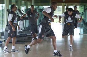 Roberto Carlos durante o treino do Corinthians realizado esta manhã no SPA Sport Resort, na cidade de Itu, interior de São Paulo; o próximo compromisso será um amistoso internacional contra o Huracan, da Argentina, dia 14/01 no Pacaembu;