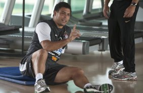 Ronaldo durante o treino do Corinthians realizado esta manh no SPA Sport Resort, na cidade de Itu, interior de So Paulo; o prximo compromisso ser um amistoso internacional contra o Huracan, da Argentina, dia 14/01 no Pacaembu;