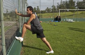 Edu durante o treino do Corinthians realizado esta manh no SPA Sport Resort, na cidade de Itu, interior de So Paulo; o prximo compromisso ser um amistoso internacional contra o Huracan, da Argentina, dia 14/01 no Pacaembu