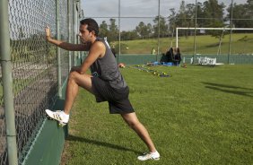 Edu durante o treino do Corinthians realizado esta manh no SPA Sport Resort, na cidade de Itu, interior de So Paulo; o prximo compromisso ser um amistoso internacional contra o Huracan, da Argentina, dia 14/01 no Pacaembu