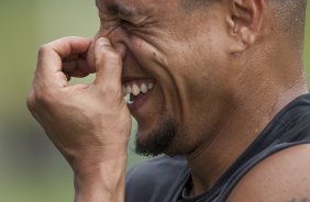 Roberto Carlos durante o treino do Corinthians realizado esta manh no SPA Sport Resort, na cidade de Itu, interior de So Paulo; o prximo compromisso ser um amistoso internacional contra o Huracan, da Argentina, dia 14/01 no Pacaembu