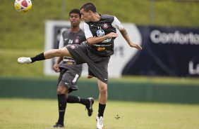 Matias Defederico durante o treino do Corinthians realizado esta manh no SPA Sport Resort, na cidade de Itu, interior de So Paulo; o prximo compromisso ser a estreia no Campeonato Paulista 2010, domingo, dia 17/01, no estdio Santa Cruz, em Ribeiro Preto, contra o Monte Azul