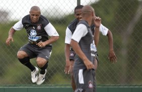 Roberto Carlos durante o treino do Corinthians realizado esta manh no SPA Sport Resort, na cidade de Itu, interior de So Paulo; o prximo compromisso ser a estreia no Campeonato Paulista 2010, domingo, dia 17/01, no estdio Santa Cruz, em Ribeiro Preto, contra o Monte Azul