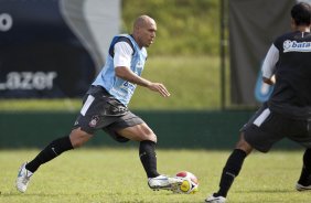 Edno durante o treino do Corinthians realizado esta manh no SPA Sport Resort, na cidade de Itu, interior de So Paulo; o prximo compromisso pelo Campeonato Paulista 2010, ser quarta-feira, dia 27/01, contra o Mirassol no estdio do Pacaembu