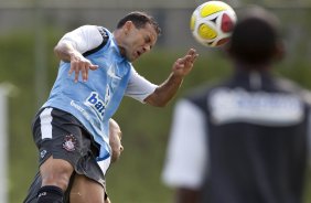 Iarley durante o treino do Corinthians realizado esta manh no SPA Sport Resort, na cidade de Itu, interior de So Paulo; o prximo compromisso pelo Campeonato Paulista 2010, ser quarta-feira, dia 27/01, contra o Mirassol no estdio do Pacaembu