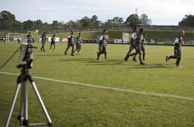 Jogadores durante o treino do Corinthians realizado esta manh no SPA Sport Resort, na cidade de Itu, interior de So Paulo; o prximo compromisso pelo Campeonato Paulista 2010, ser quarta-feira, dia 27/01, contra o Mirassol no estdio do Pacaembu