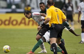 CORINTHIANS X PALMEIRAS - Danilo em um lance da partida realizada esta tarde no estdio do Pacaembu, zona oeste de So Paulo, vlida pela 5 rodada do Campeonato Paulista 2010