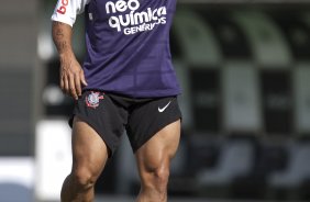 Roberto Carlos durante o treino do Corinthians realizado esta manh no Parque So Jorge, zona leste de So Paulo; o prximo compromisso do time pelo Campeonato Paulista 2010, ser sbado, dia 13/02, contra a Portuguesa, no estdio do Caninde