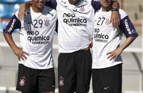 Edno; Souza e Marcelo Mattos durante o treino do Corinthians realizado esta manh na Arena Barueri, em Barueri, zona oeste de So Paulo; o prximo compromisso do time pelo Campeonato Paulista 2010, ser sbado, dia 13/02, contra a Portuguesa, no estdio do Caninde
