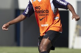 Elias durante o treino do Corinthians realizado esta manh na Arena Barueri, em Barueri, zona oeste de So Paulo; o prximo compromisso do time pelo Campeonato Paulista 2010, ser sbado, dia 13/02, contra a Portuguesa, no estdio do Caninde