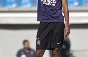 William durante o treino do Corinthians realizado esta manh na Arena Barueri, em Barueri, zona oeste de So Paulo; o prximo compromisso do time pelo Campeonato Paulista 2010, ser amanh, sbado, dia 13/02, contra a Portuguesa, no estdio do Caninde