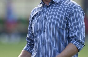 PORTUGUESA X CORINTHIANS - O tcnico Mano Menezes ao final da partida realizada esta tarde no estdio do Caninde, zona oeste da cidade, vlida pela 8 rodada do Campeonato Paulista 2010