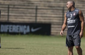 Ronaldo durante o treino do Corinthians realizado esta manh no Parque So Jorge, zona leste da cidade; na proxima 4a. feira, dia 24/02, a noite, o time far o seu primeiro jogo pela Taca Libertadores da Amrica, contra o Racing, do Uruguai, no estdio do Pacaembu