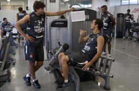 Tcheco e Morais durante o treino do Corinthians realizado esta manh no Parque So Jorge, zona leste da cidade; na proxima 4a. feira, dia 24/02, a noite, o time far o seu primeiro jogo pela Taca Libertadores da Amrica, contra o Racing, do Uruguai, no estdio do Pacaembu