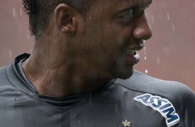 Felipe durante o treino do Corinthians realizado esta manh no Parque So Jorge, zona leste da cidade; o prximo jogo do time ser dia amanh, 07/03, domingo, contra o So Caetano, na Arena Barueri, em Barueri, pela 13 rodada do Campeonato Paulista 2010