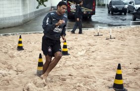 William durante o treino do Corinthians realizado esta manh no Parque So Jorge, zona leste da cidade; o prximo jogo do time ser dia amanh, 07/03, domingo, contra o So Caetano, na Arena Barueri, em Barueri, pela 13 rodada do Campeonato Paulista 2010