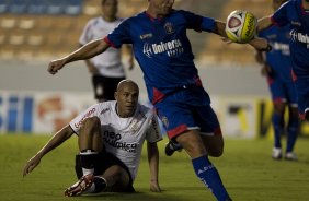 SAO CAETANO/SAO CAETANO X CORINTHIANS/SP - Souza em um lance da partida realizada esta tarde no estdio da Arena de Barueri, em Barueri, grande So Paulo, vlida pela 13 rodada do Campeonato Paulista 2010
