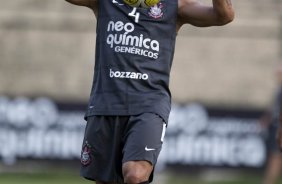 Roberto Carlos durante o treino do Corinthians realizado esta tarde no Parque So Jorge, zona leste da cidade; o prximo jogo do time ser amanh, dia 24/03, quarta-feira, contra o Paulista de Jundia, na Arena de Barueri, em Barueri, pela 16 rodada do Campeonato Paulista 2010