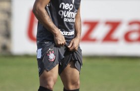 Roberto Carlos durante o treino do Corinthians realizado esta tarde no Parque So Jorge, zona leste da cidade; o prximo jogo do time ser amanh, dia 24/03, quarta-feira, contra o Paulista de Jundia, na Arena de Barueri, em Barueri, pela 16 rodada do Campeonato Paulista 2010