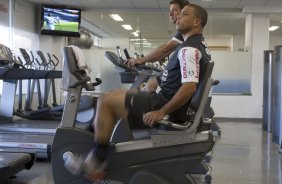 Ronaldo durante o treino do Corinthians realizado esta manh no Parque So Jorge, zona leste da cidade; o prximo jogo do time ser dia 22/04, contra o Independiente de Medellin, da Colmbia, no Pacaembu, ultimo jogo da fase de classificao da Copa Libertadores da Amrica 2010