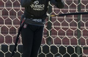 Julio Cesar durante o treino do Corinthians realizado esta tarde no Parque So Jorge, zona leste da cidade; o prximo jogo do time ser dia 22/04, contra o Independiente de Medellin, da Colmbia, no Pacaembu, ultimo jogo da fase de classificao da Copa Libertadores da Amrica 2010