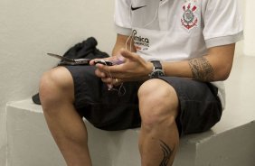 CORINTHIANS/BRASIL X INDEPENDIENTE/COLOMBIA - Matias Defederico nos vestiários antes da partida realizada esta noite no estádio do Pacaembu, válida pelo returno da fase de classificação da Copa Libertadores da América 2010